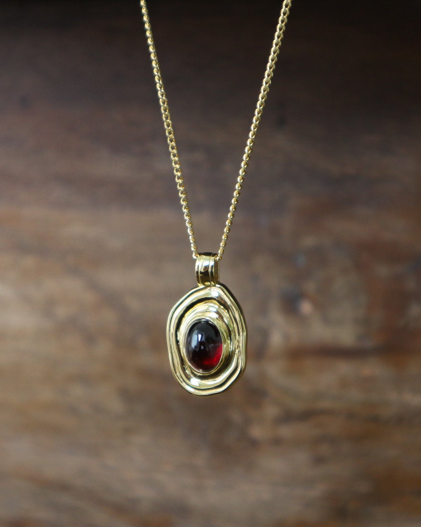 Portal Necklace Garnet Gold [pre-order]